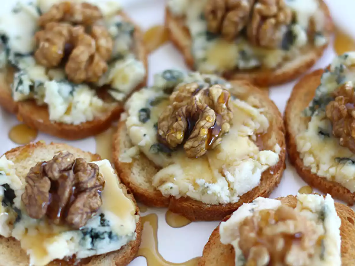 Crostini con gorgonzola, noci e miele - foto 2
