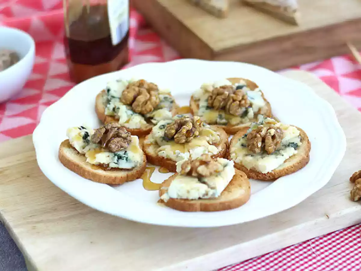 Crostini con gorgonzola, noci e miele - foto 3