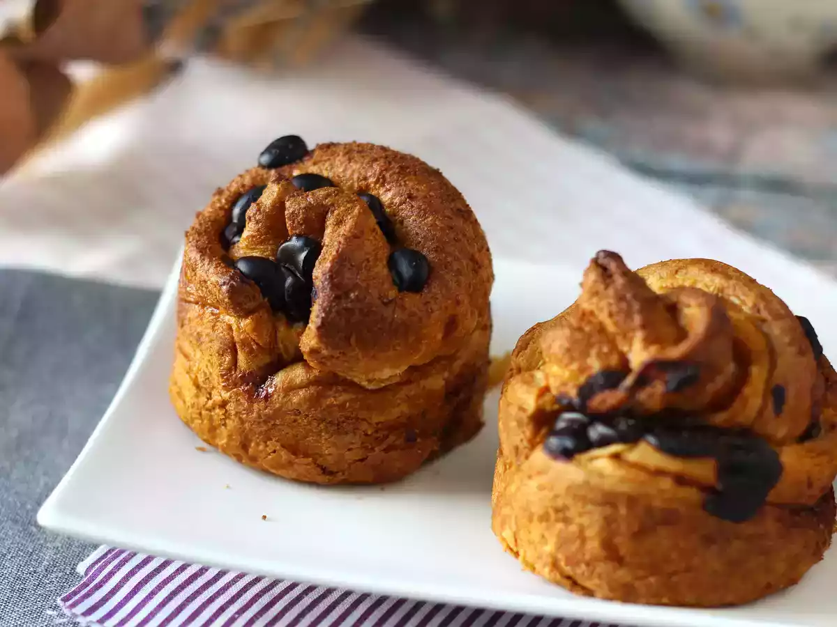 Cruffin con crema pasticcera e cioccolato: il dolce ibrido che sta conquistando tutti! - foto 4