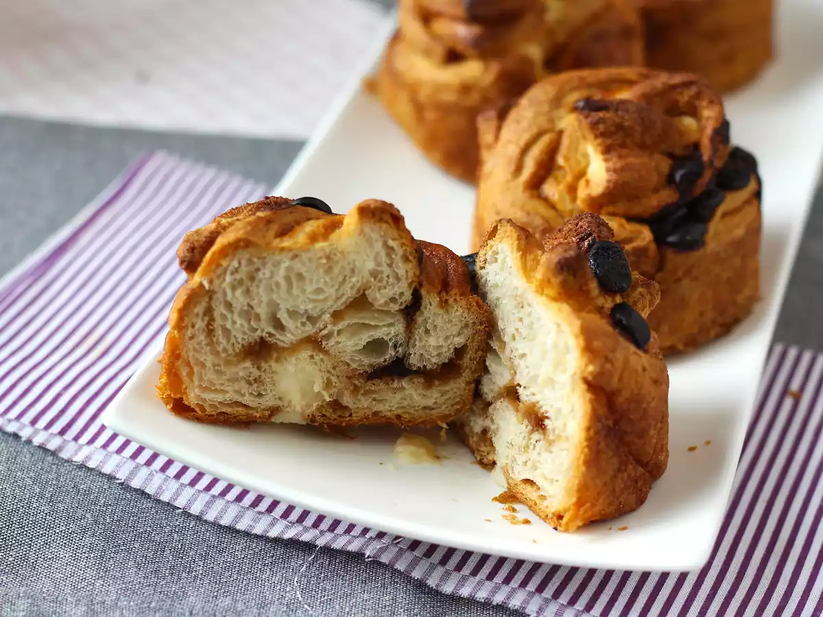 Cruffin con crema pasticcera e cioccolato: il dolce ibrido che sta conquistando tutti! - foto 6