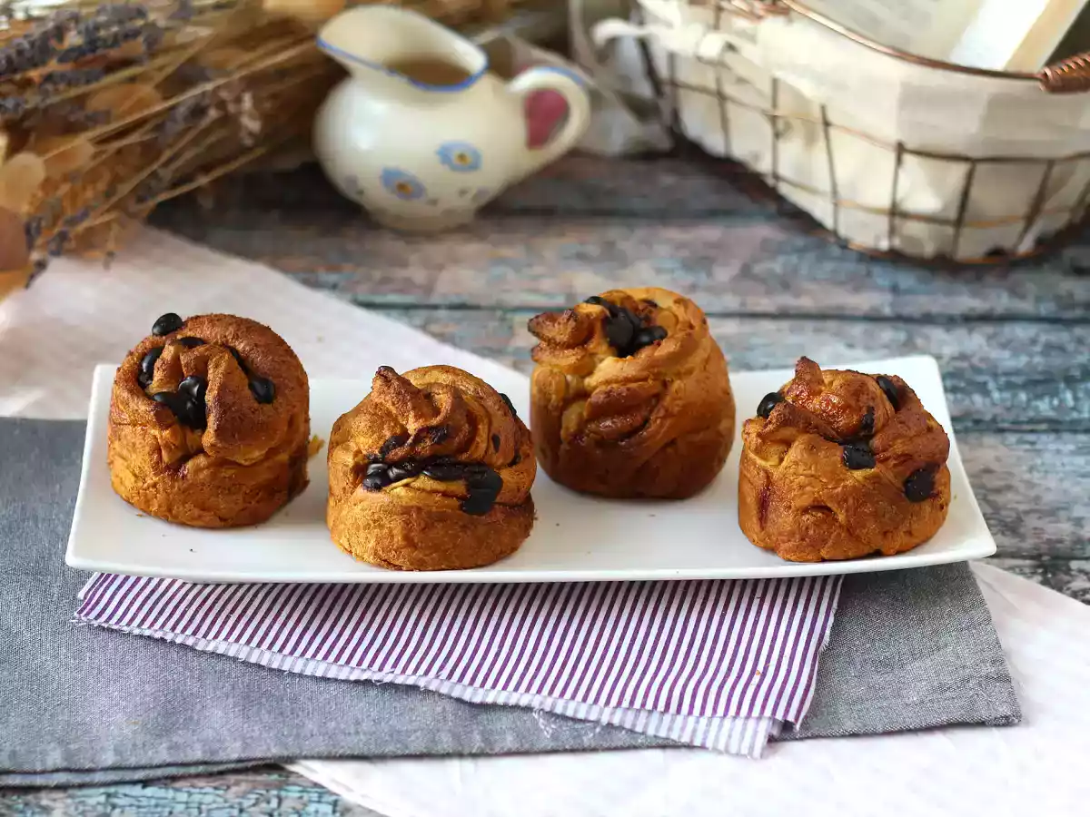 Cruffin con crema pasticcera e cioccolato: il dolce ibrido che sta conquistando tutti! - foto 9