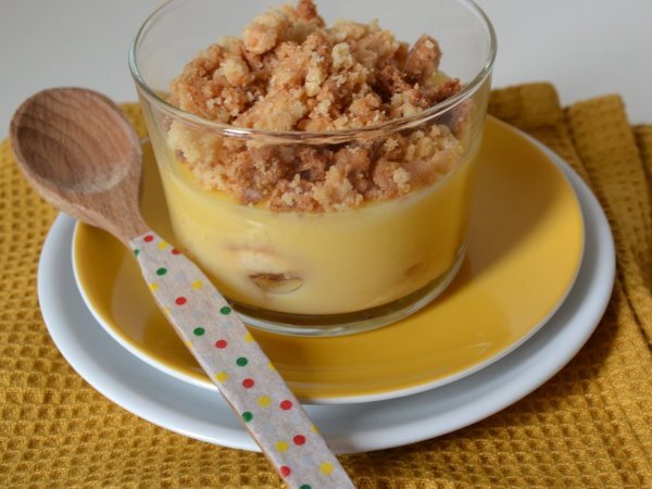 Crumble alla crema con banane