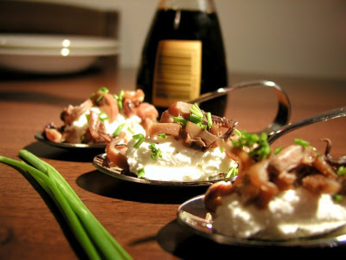 Cucchiai di calamari alla salsa di soia