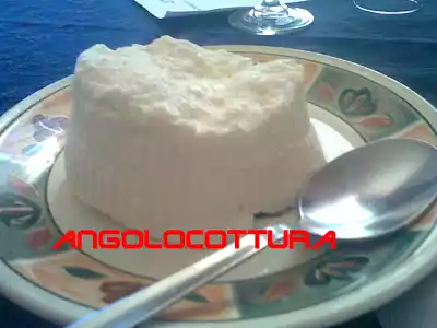Cucina da single: ricotta dolcemente frullata