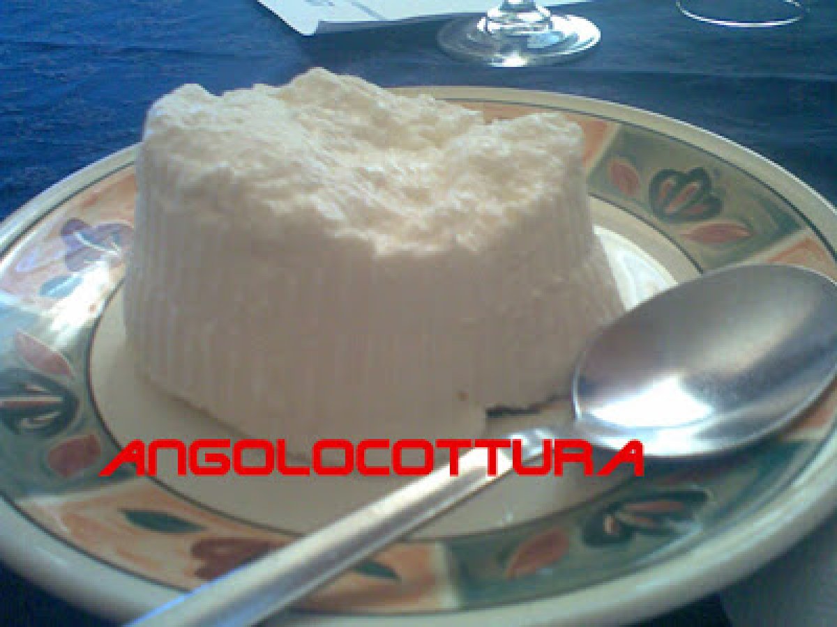 Cucina da Single: Ricotta dolcemente frullata