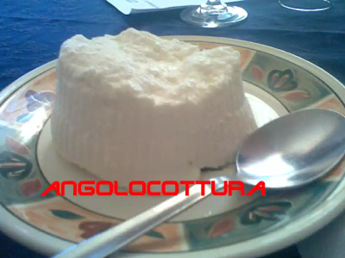 Cucina da Single: Ricotta dolcemente frullata