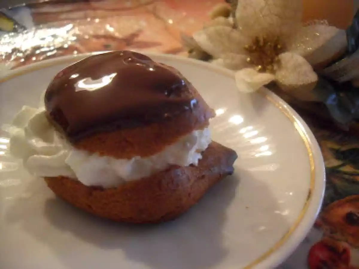 Cucina molecolare - bignè di farina di castagne e ricotta