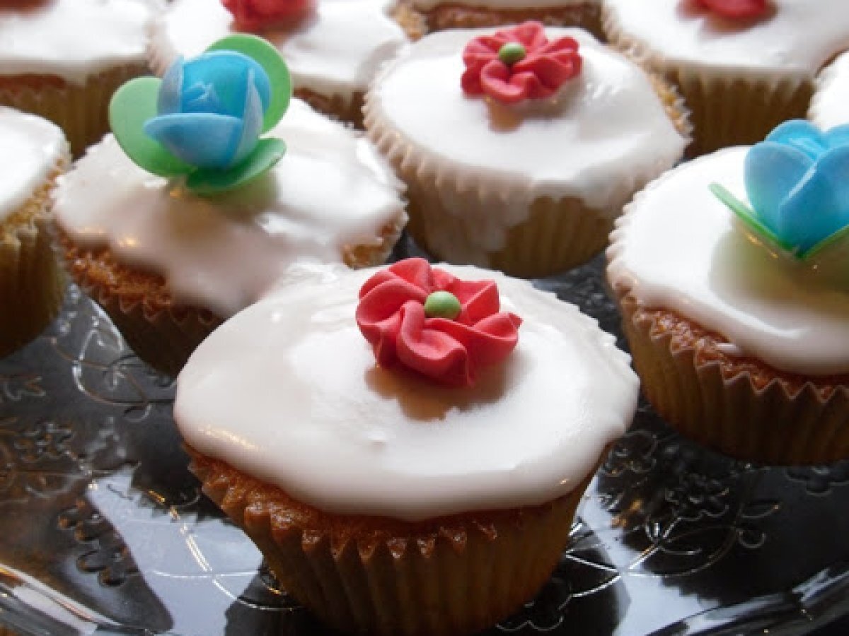 CUP CAKES con glassa reale