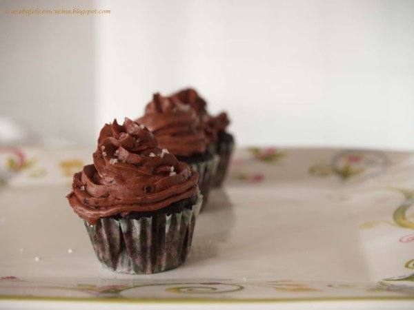 Cupcakes al cioccolato ed al caramello salato