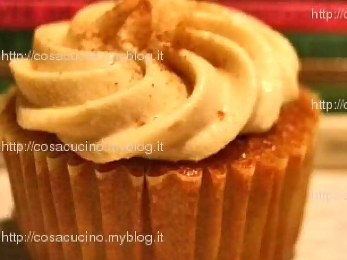 Cupcakes all?arancia con glassa morbida alla cannella