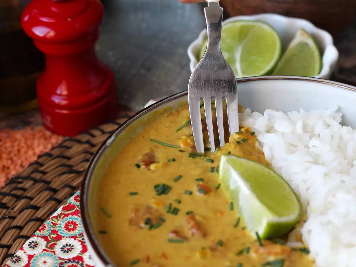 Curry di lenticchie rosse al latte di cocco facile e cremoso - foto 4