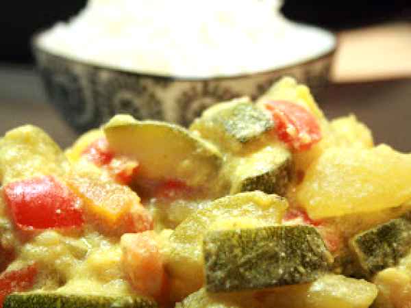 CURRY DI PATATE E VERDURE allo yogurt, foto 2