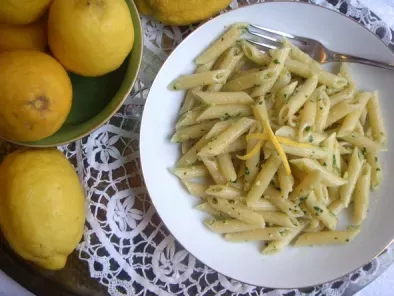 Da Amalfi: Penne al limone e noci - foto 2