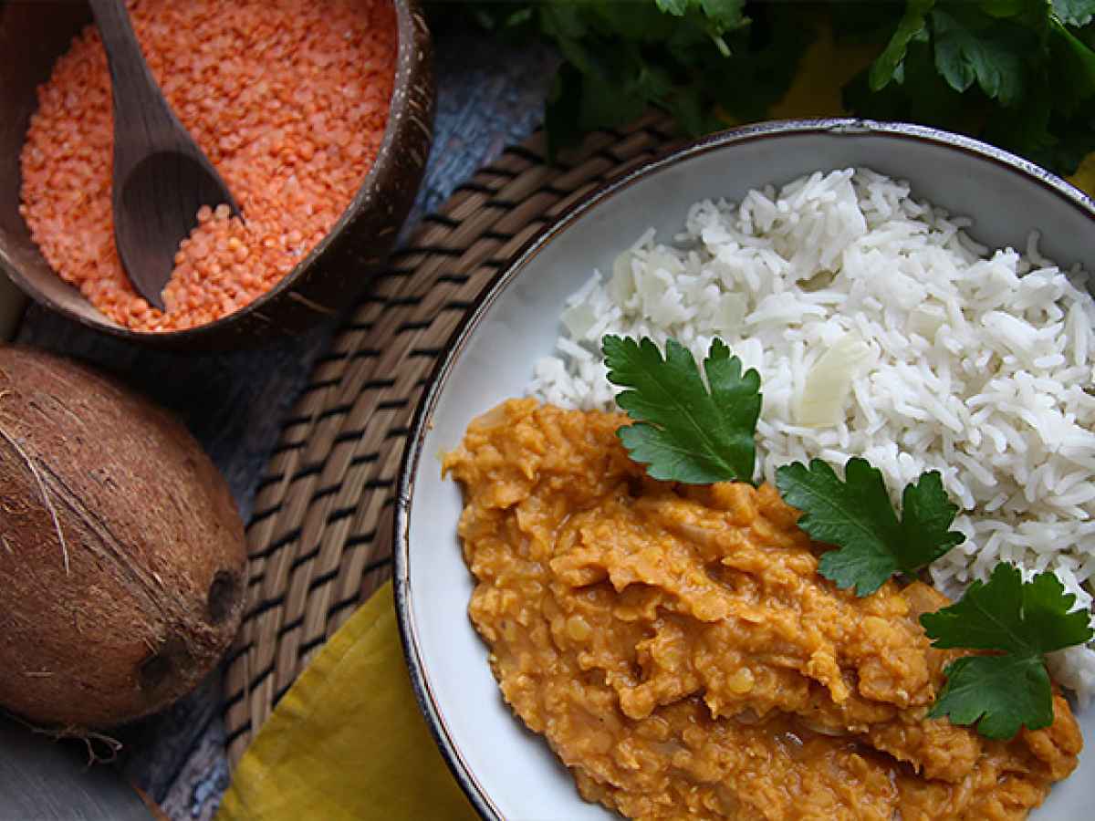 Dahl di lenticchie rosse, la ricetta vegetariana che arriva dall'India