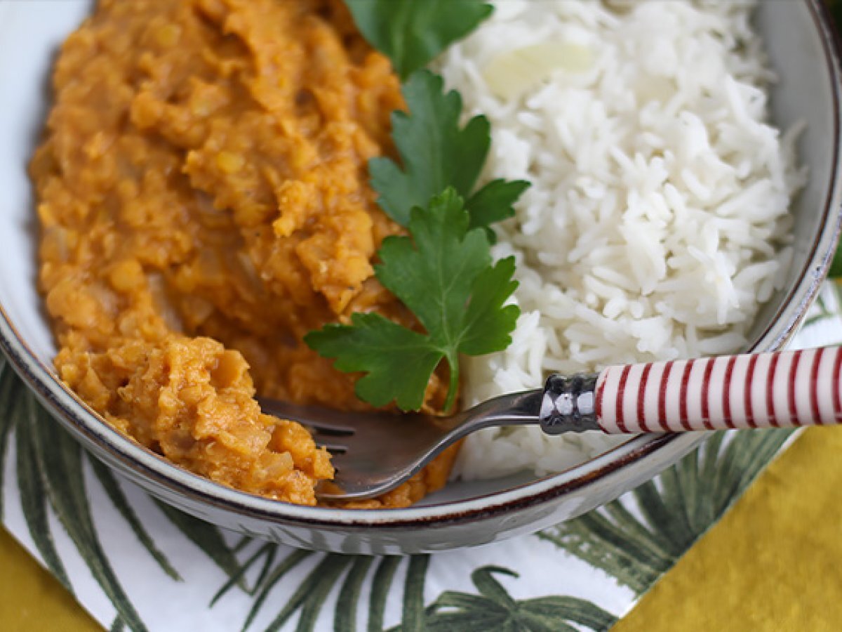 Dahl di lenticchie rosse, la ricetta vegetariana che arriva dall'India - foto 4