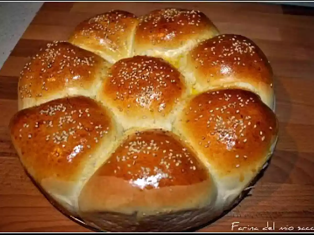 Danubio con salsiccia e provola