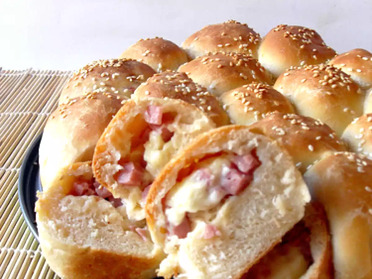 DANUBIO SALATO CON PROSCIUTTO E FORMAGGIO