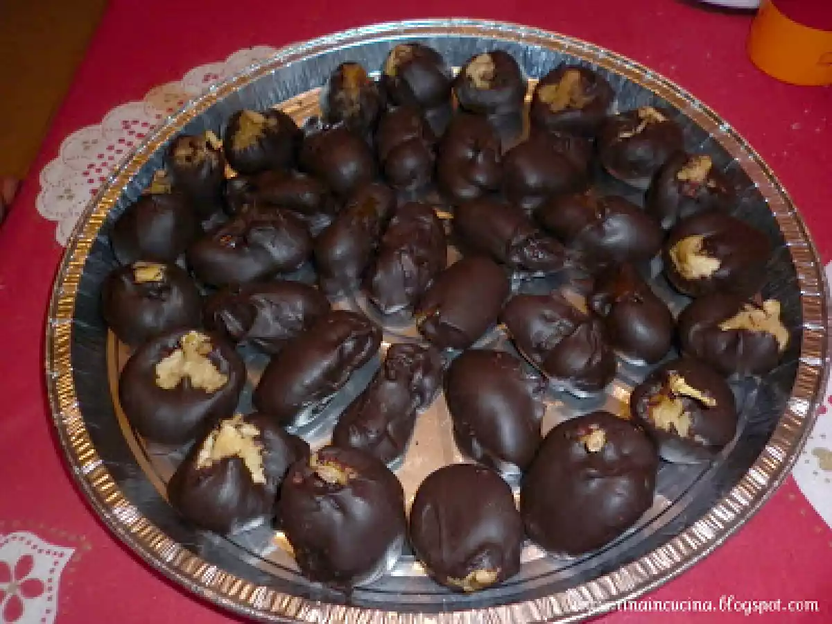 DATTERI E FICHI SECCHI AL CIOCCOLATO - foto 2