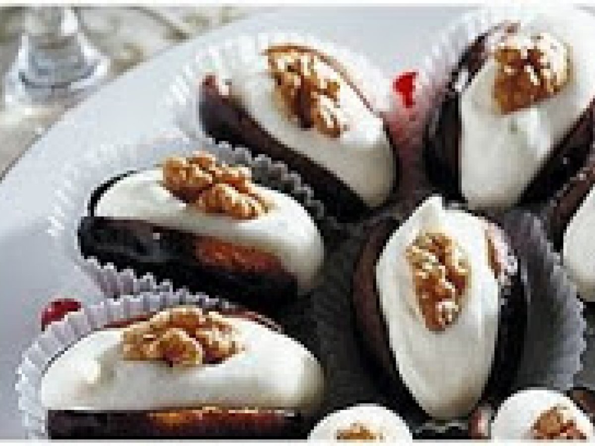 Datteri ripieni di mascarpone e noci