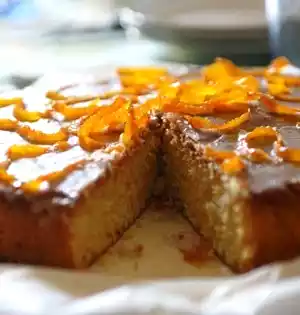 Delicata e gustosissima... la torta all'arancio