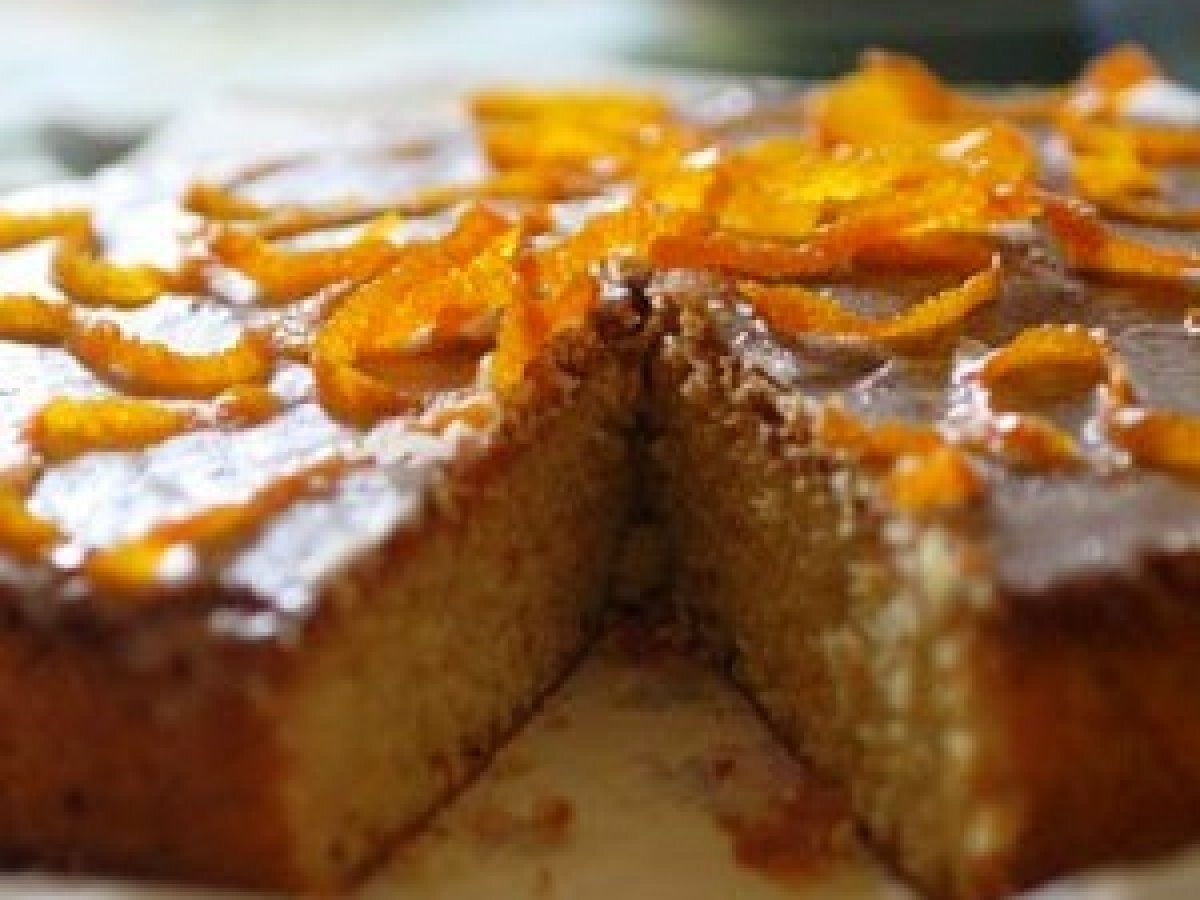 Delicata e gustosissima... La Torta all'arancio
