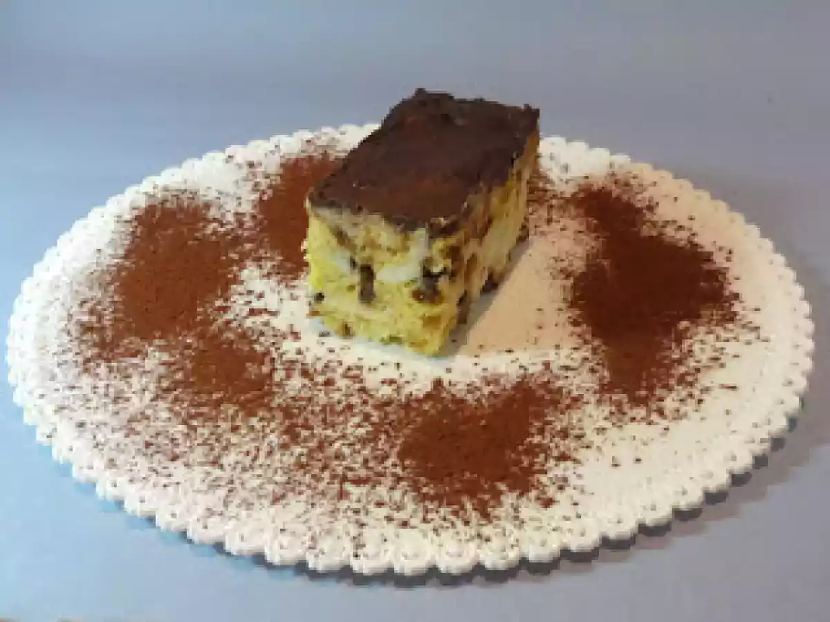 Dessert di Natale al panettone, besciamella dolce e gocce di cioccolato - foto 3