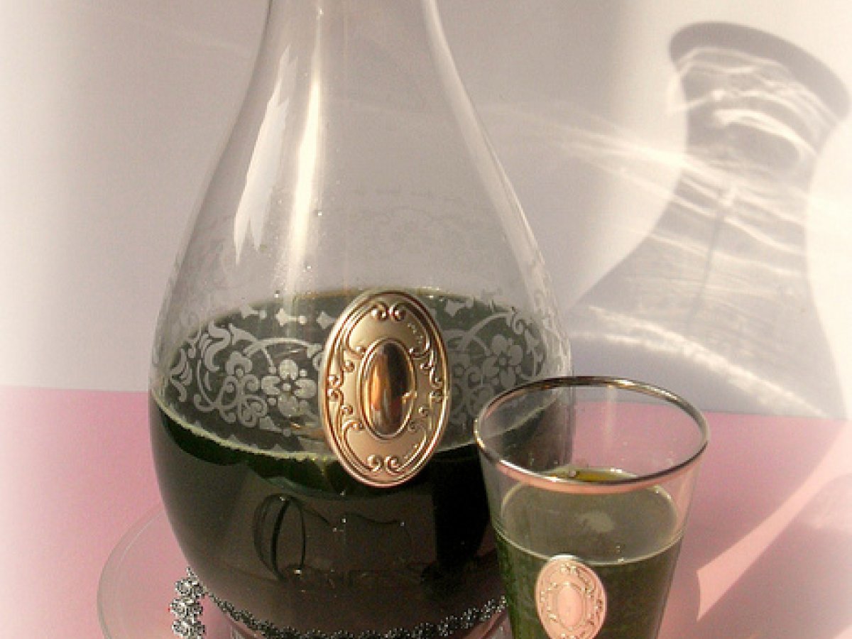 DI LIQUORE AL BASILICO DI BICCHIERI DELLA NONNA E DI CACCAVELLE AMORE MIO!!