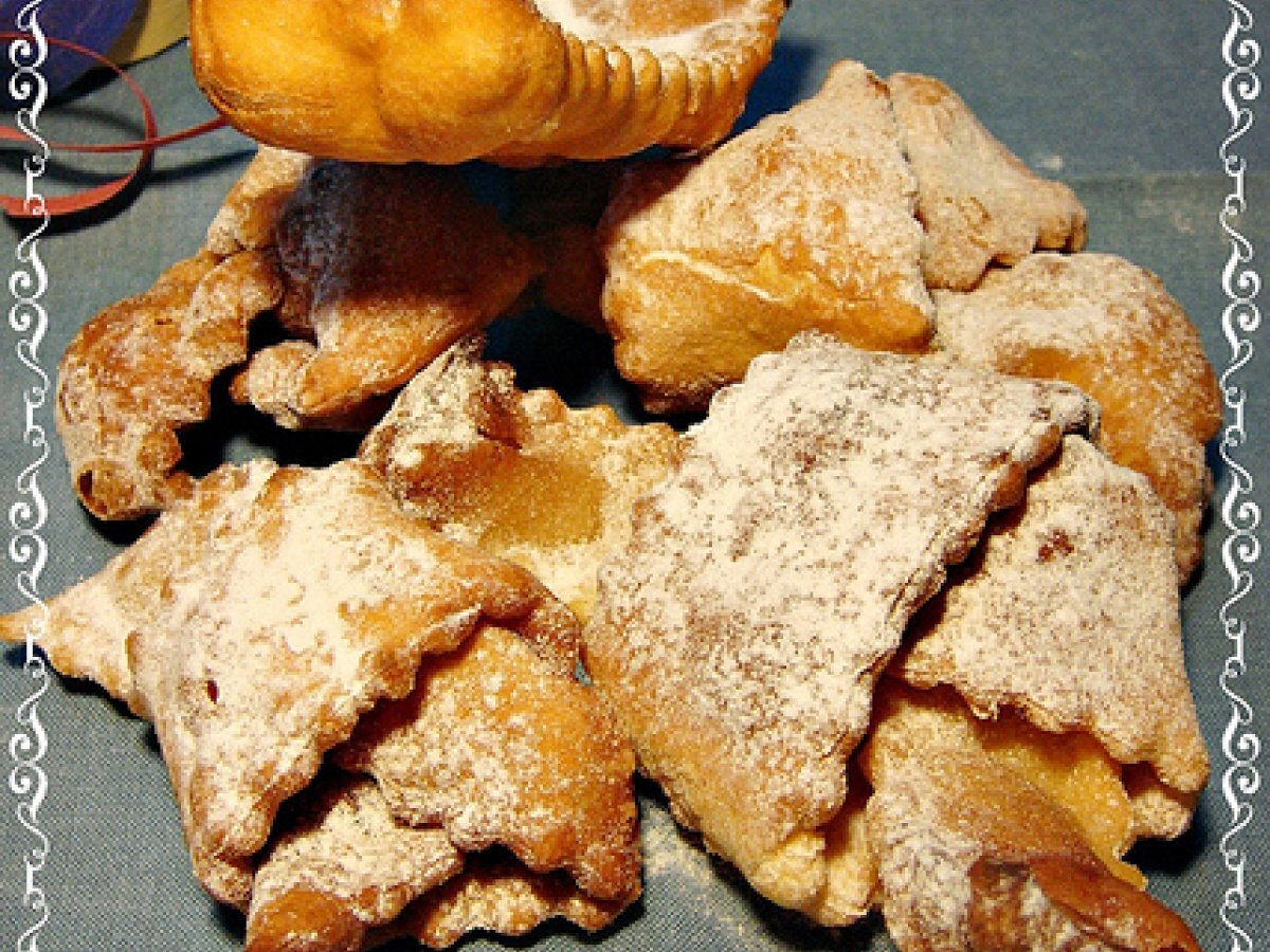 Dolci di Carnevale: frappe, tagliatelle e girelle