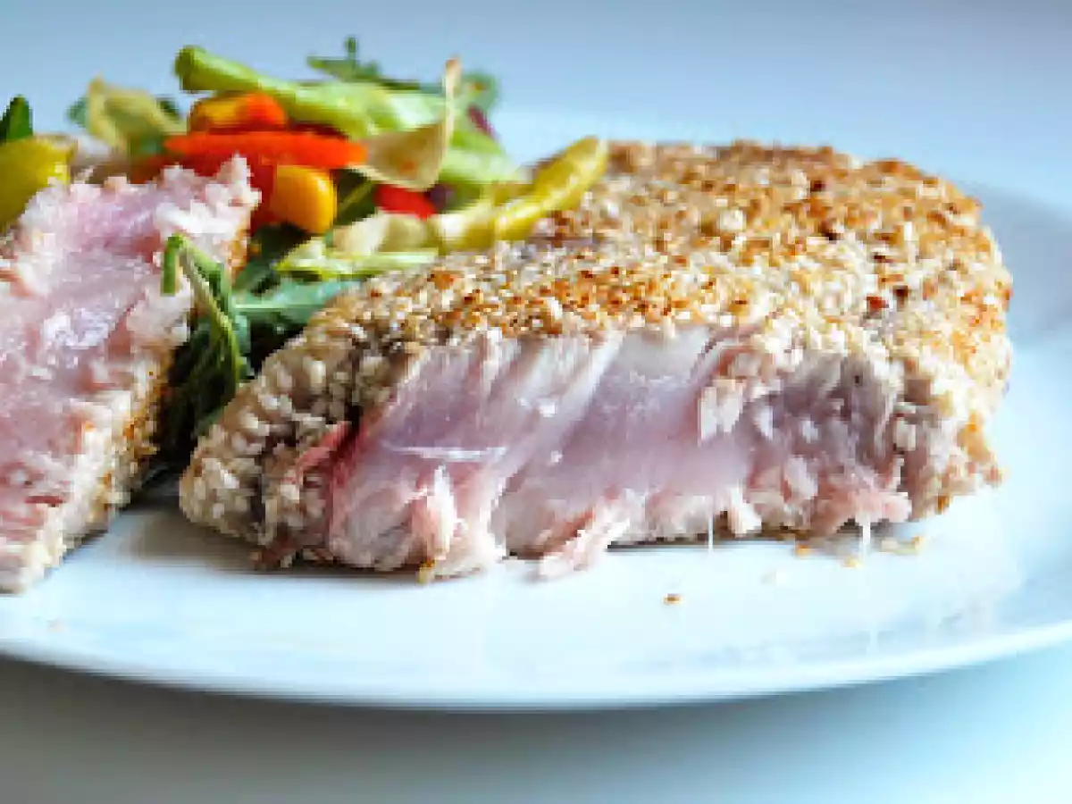 Duo di tonno ...in crosta di sesamo e pistacchio.... - foto 2