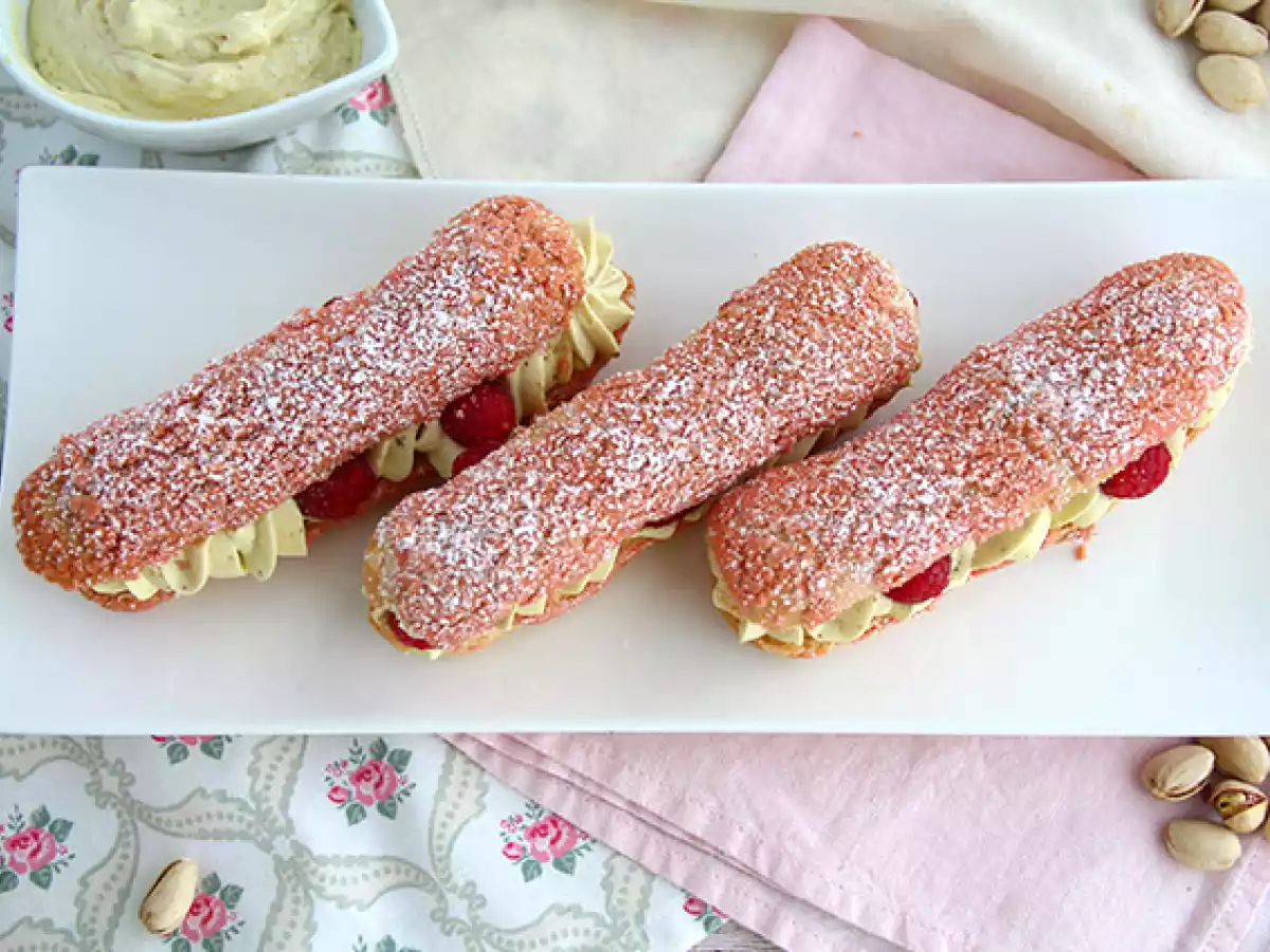 Eclairs con crema al pistacchio e lamponi - foto 3
