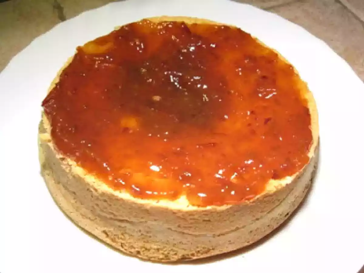 Ed ecco il dolce per la mia Valentina: torta soffice con panna, marmellata e......Smarties - foto 6