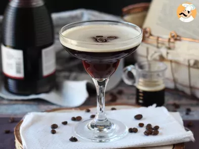 Espresso Martini, l'elegante cocktail a base di caffè e vodka - foto 6