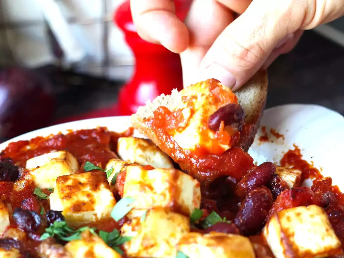 Fagioli rossi al forno con pomodoro e feta - foto 4