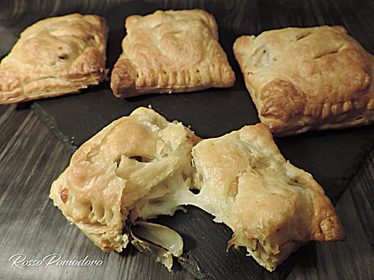 Fagottini con carciofi e caciocavallo