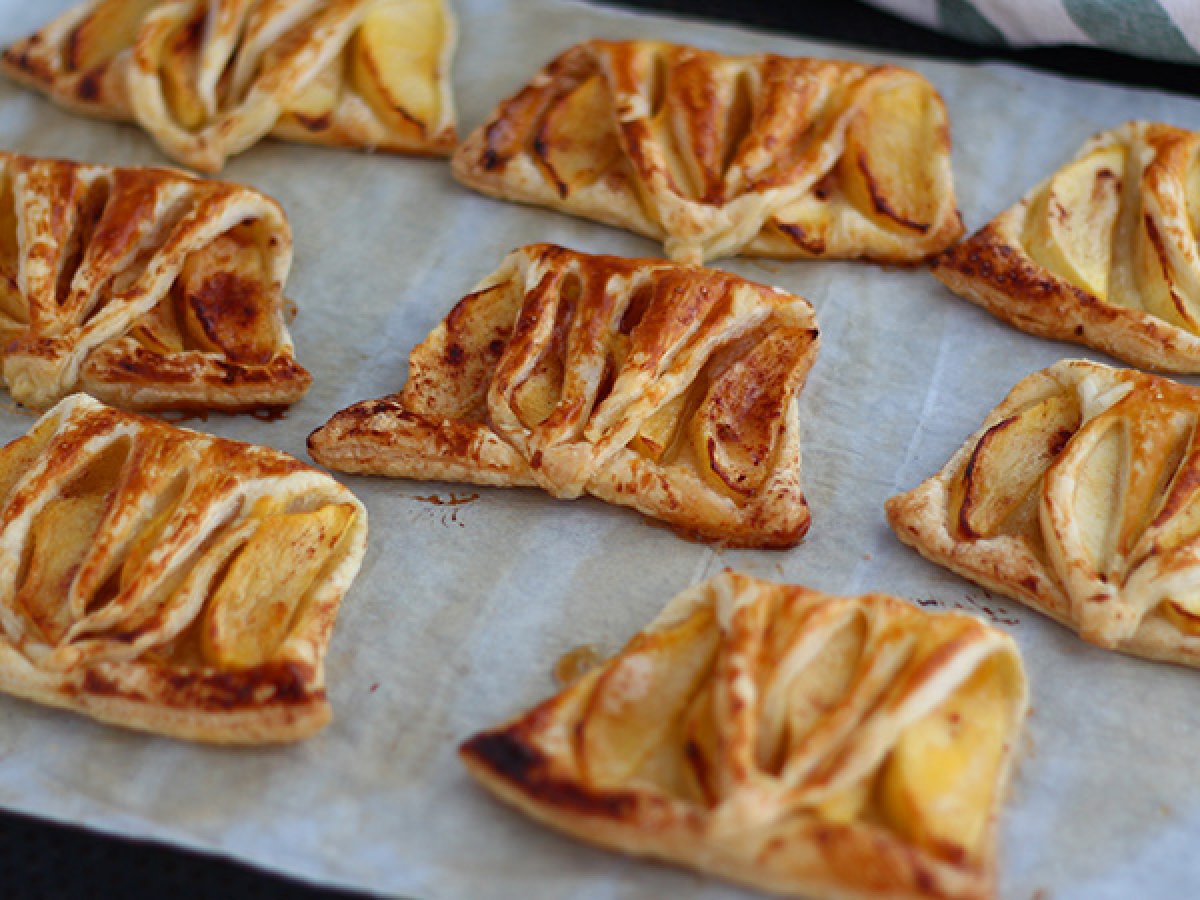 Fagottini di mele, la ricetta facilissima con la pasta sfoglia!