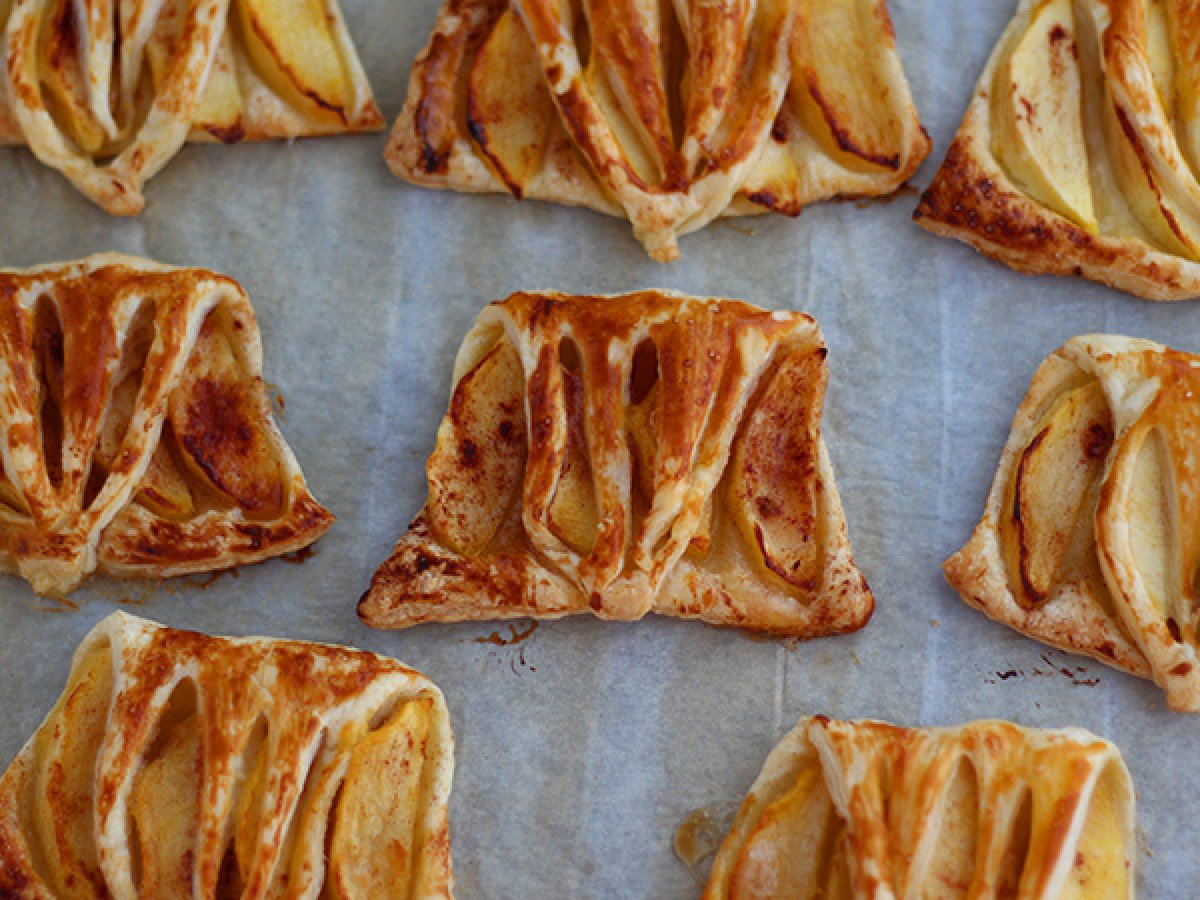 Fagottini di mele, la ricetta facilissima con la pasta sfoglia! - foto 3