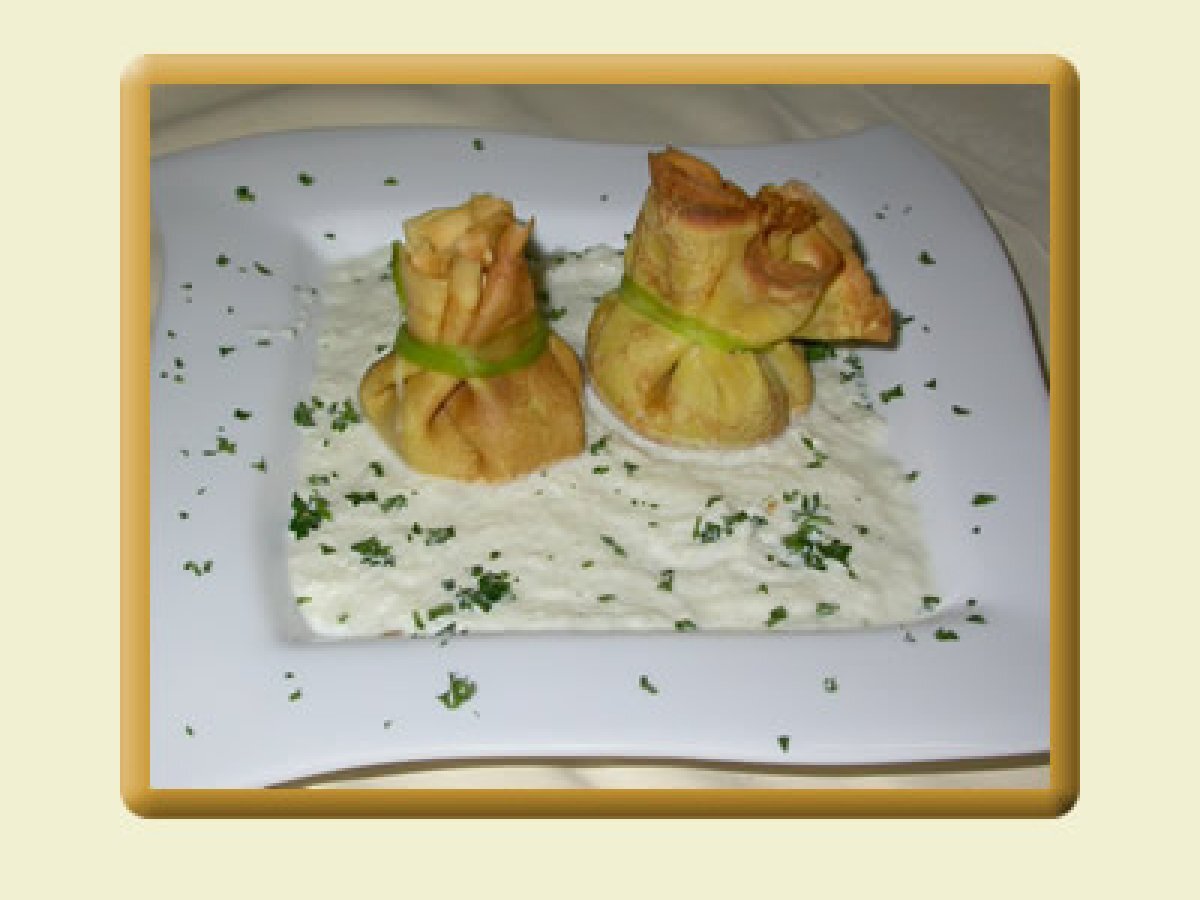Fagottini di pancetta e crema di cavolfiore