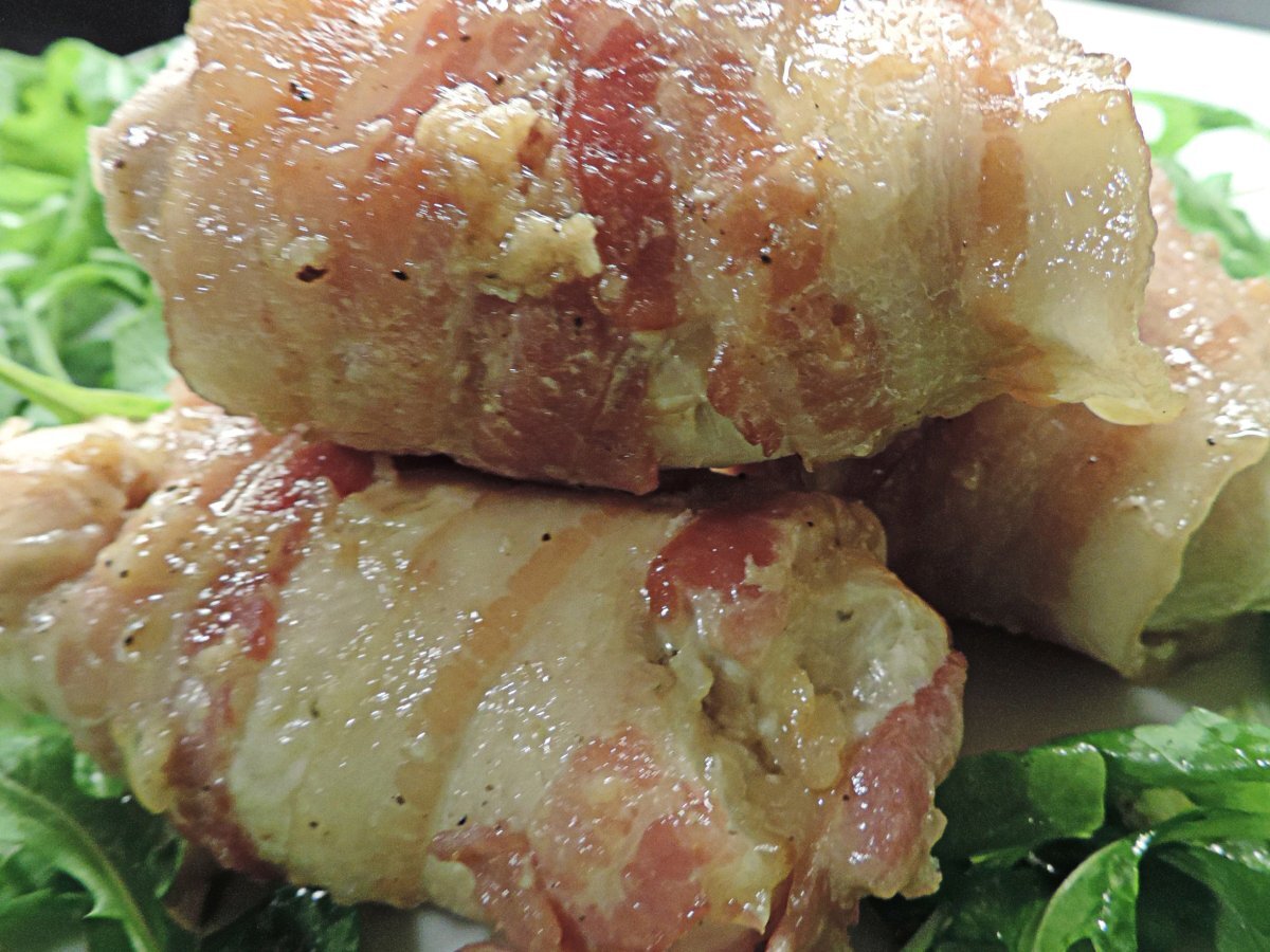 Fagottini di pollo con pancetta e scamorza
