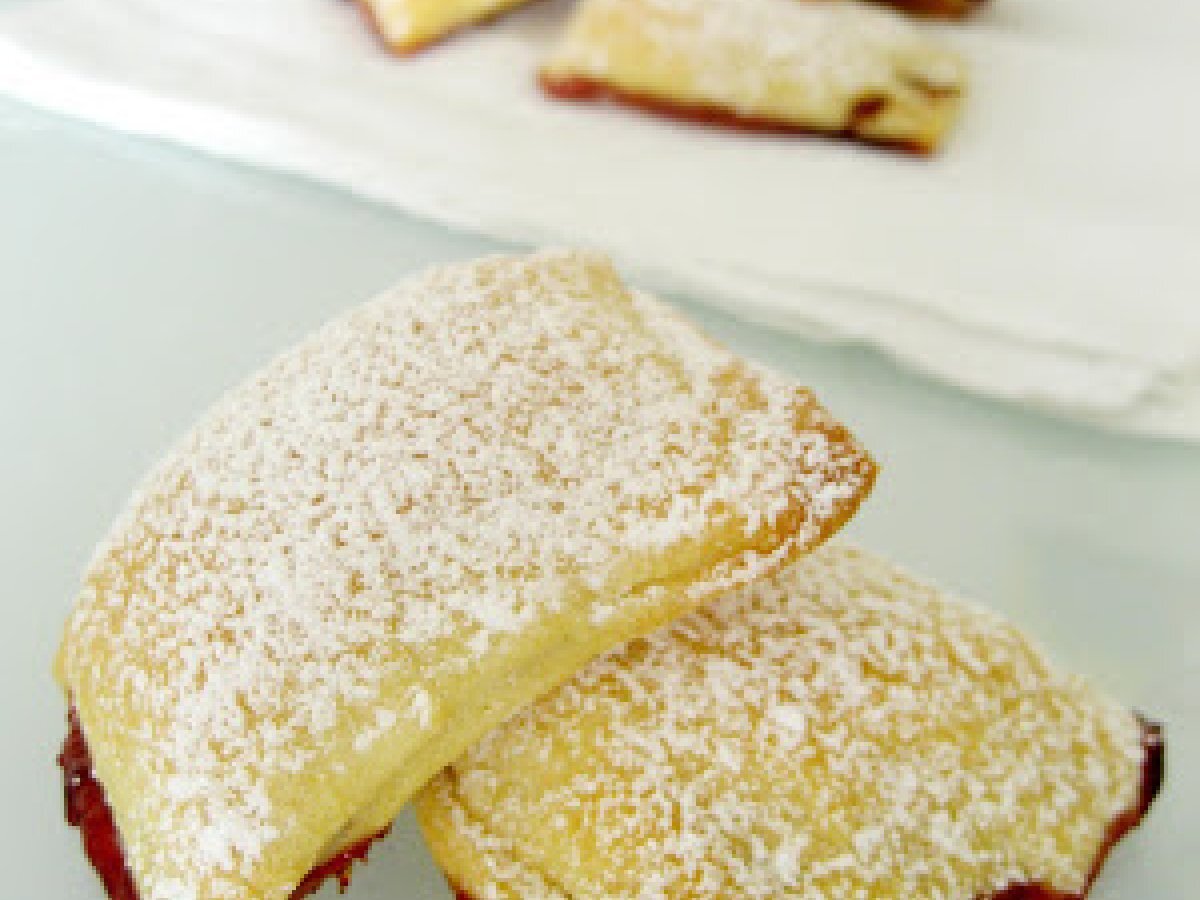 Fagottini di ricotta ripieni di marmellata