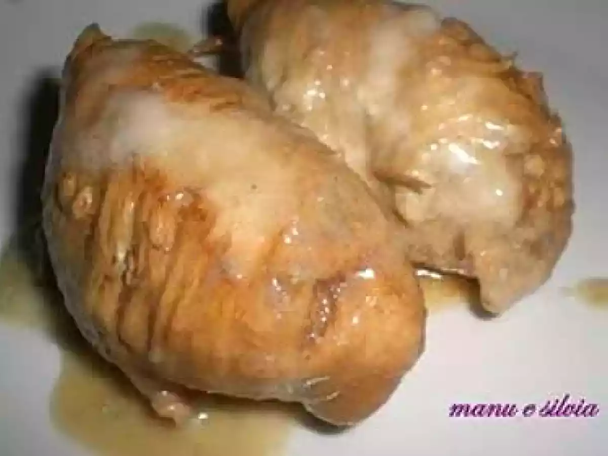 Fagottini di tacchino alle prugne secche in crema di gorgonzola