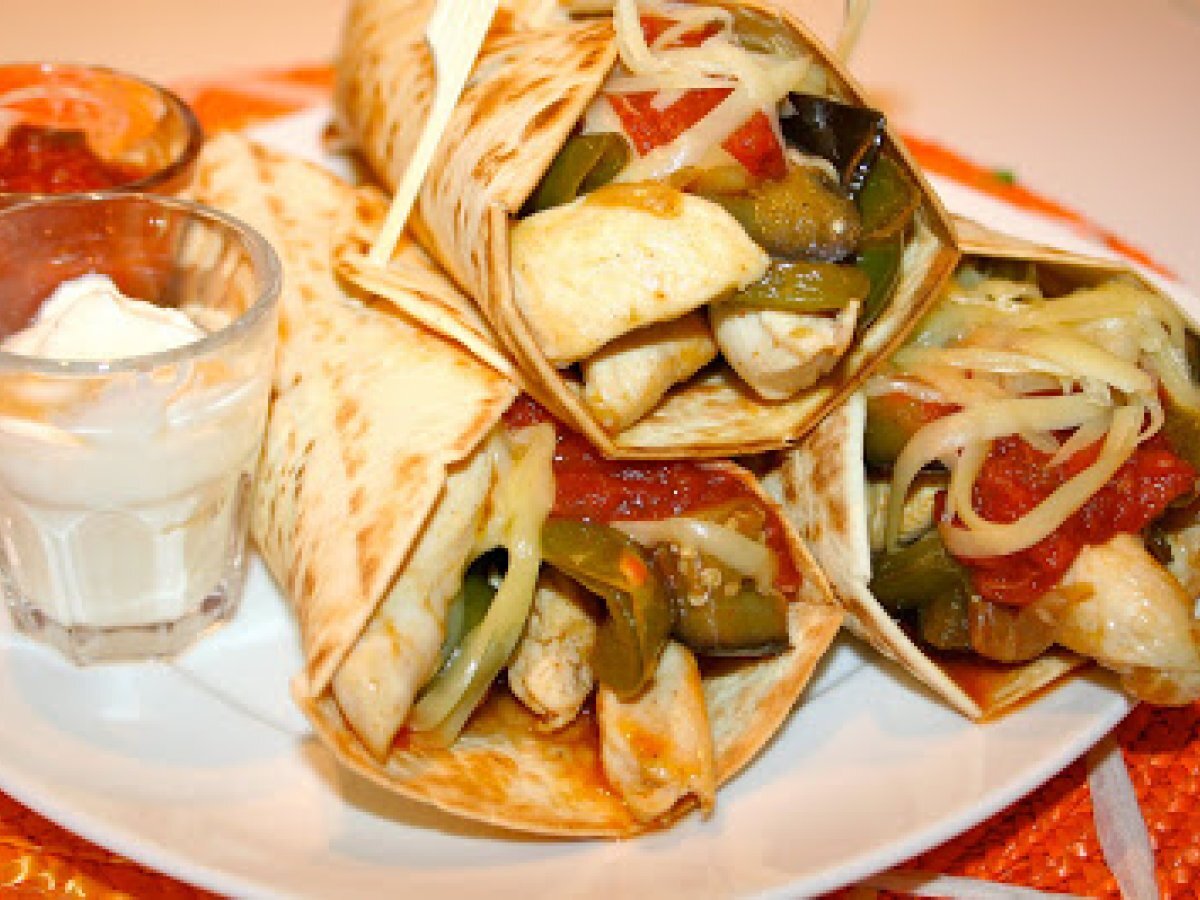 Fajitas con pollo e verdure