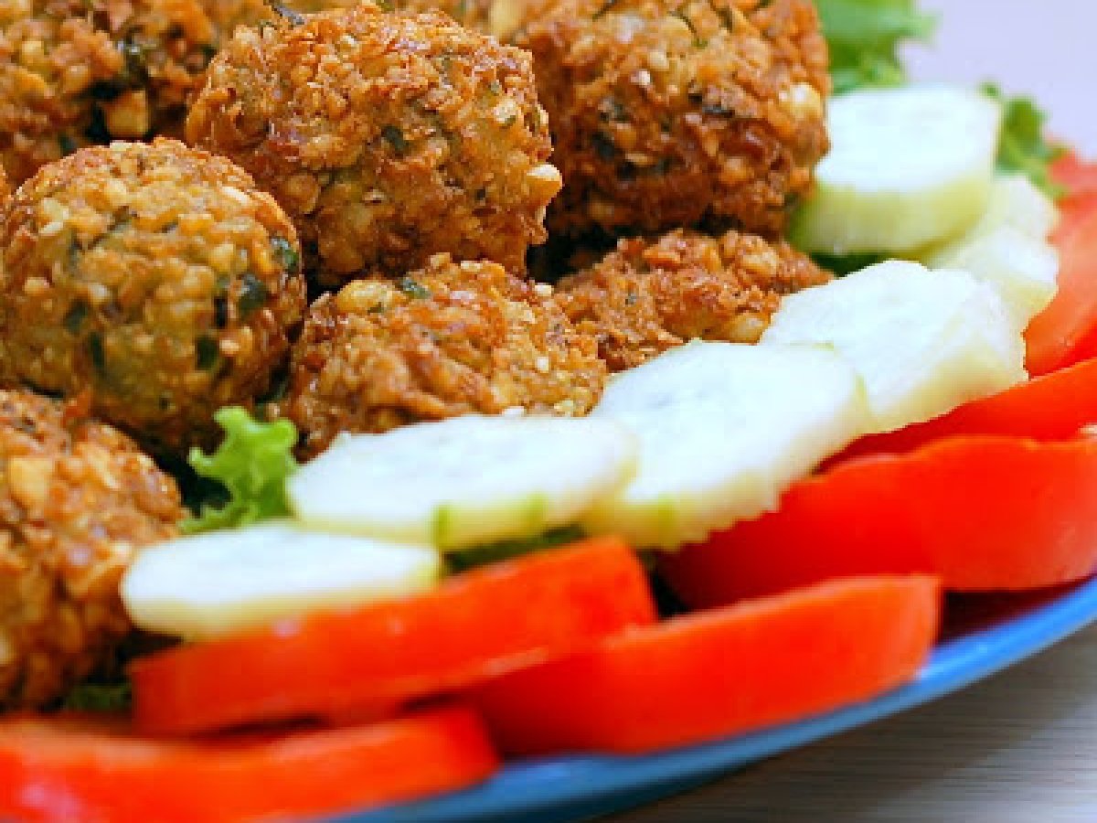 Falafel e Hummus... con variazione al peperone! - foto 2