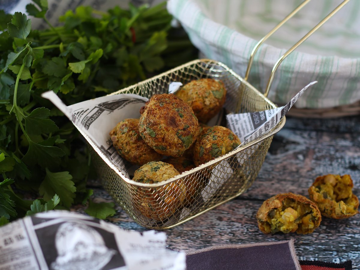 Falafel in friggitrice ad aria: le polpette di ceci facilissime da preparare - foto 4