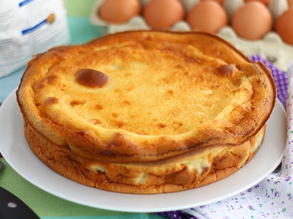 Far breton alle prugne - Ricetta tradizionale bretone Far breton alle prugne - Ricetta tradizionale bretone