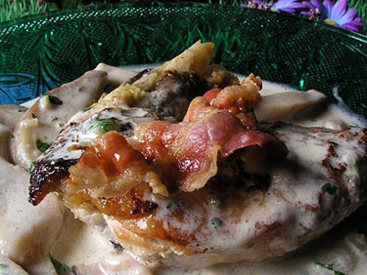 Faraona con funghi
