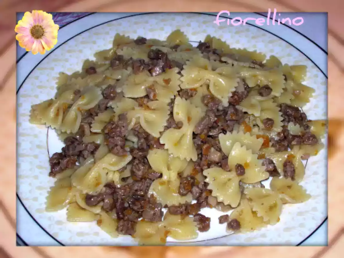 Farfalle al ragù bianco di chianina tagliato a mano