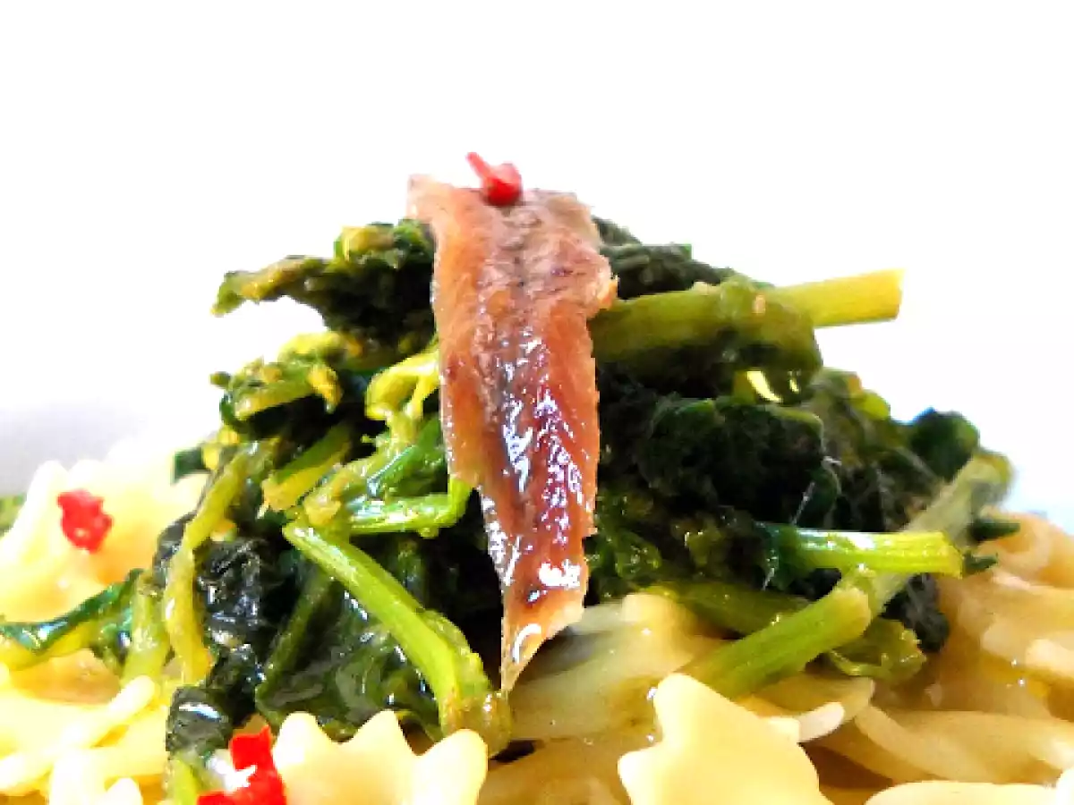 Farfalle con cime di rapa e alici: leggero ma con gusto!