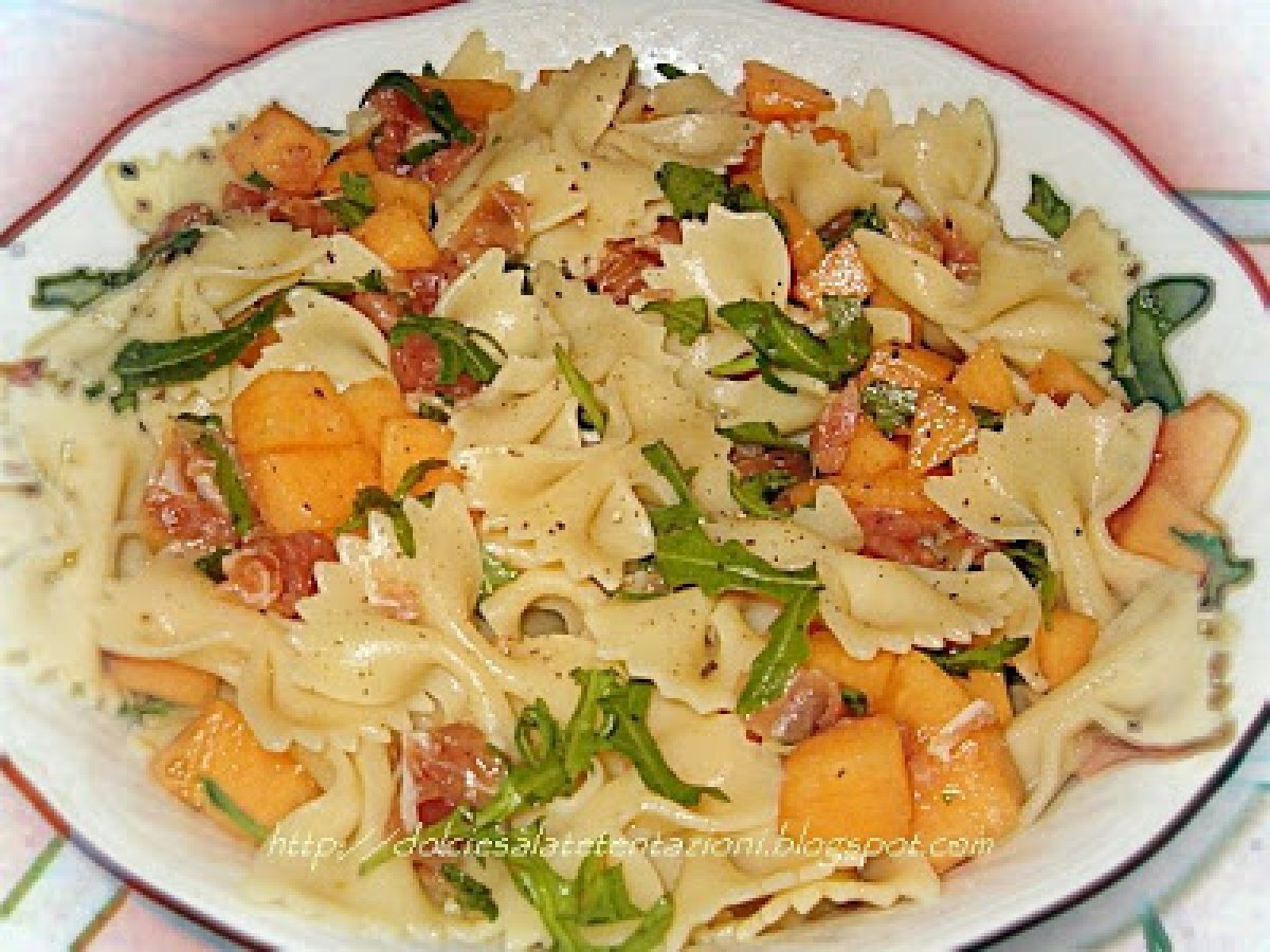 Farfalle con prosciutto e melone