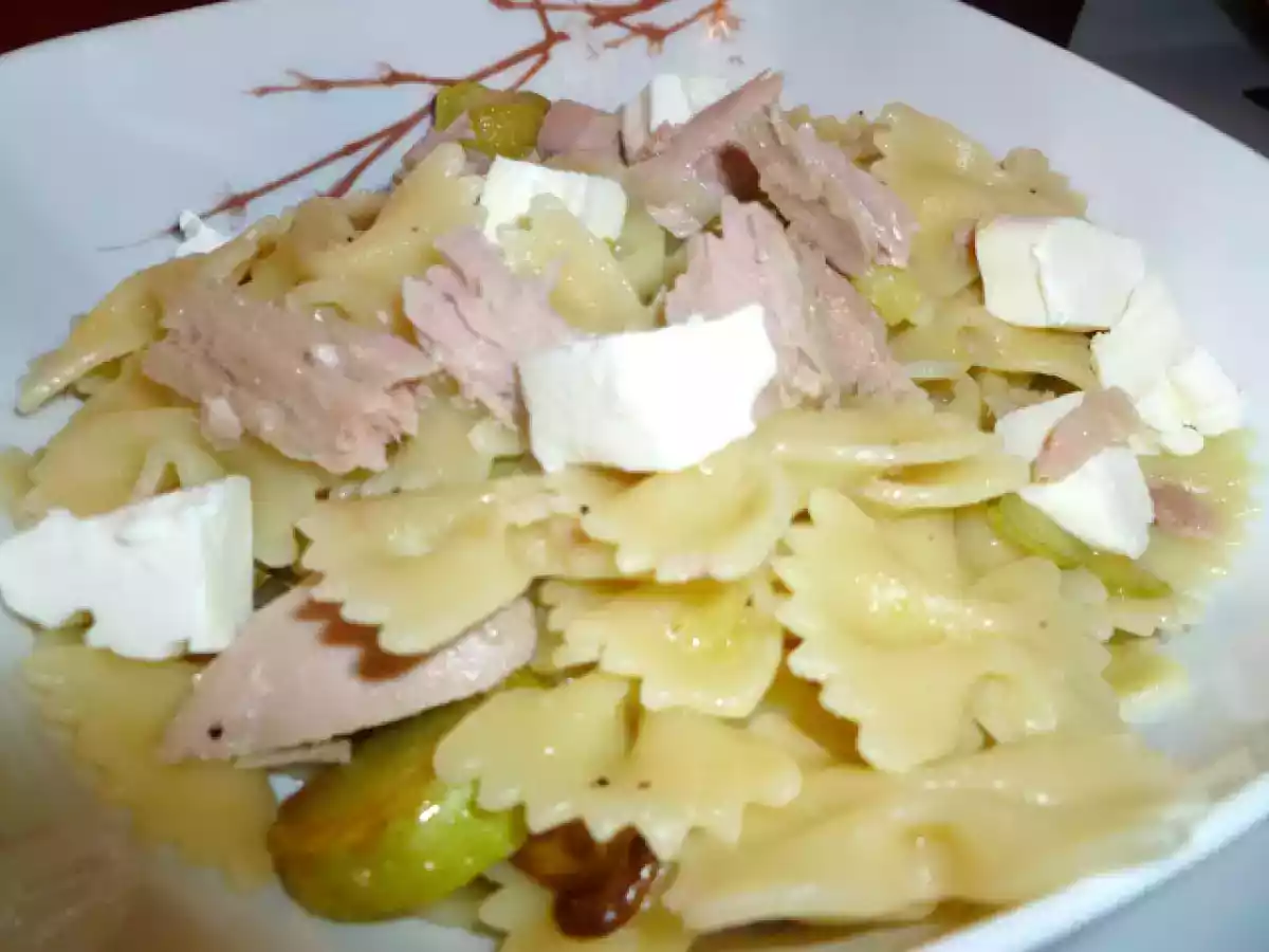 FARFALLE CON ZUCCHINE, TONNO E PHILADELPHIA - foto 2