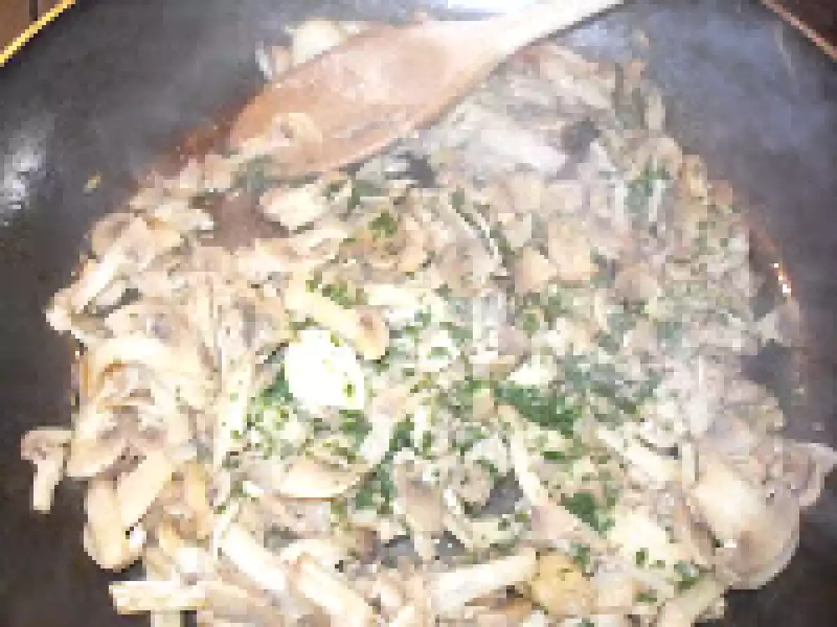 Farfalle panna, prosciutto e funghi - foto 6